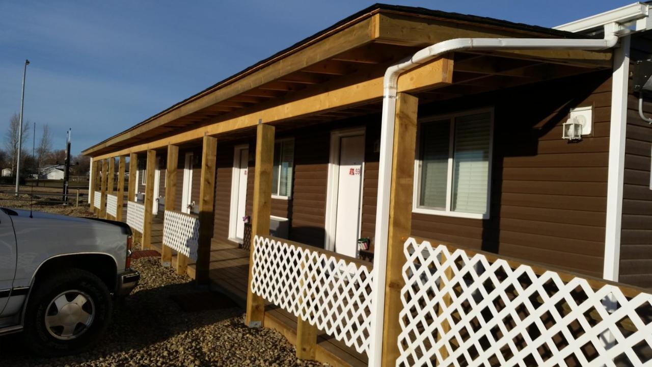Bear'S Den Lodge Shaunavon Ngoại thất bức ảnh