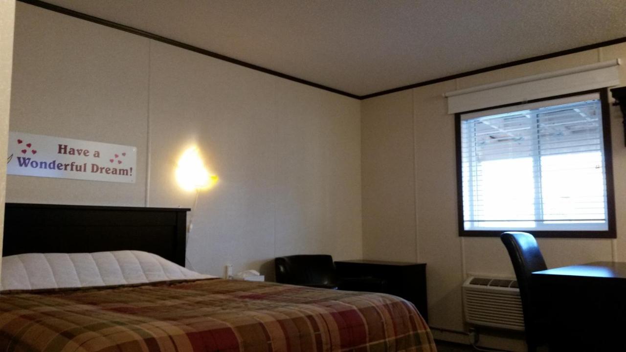 Bear'S Den Lodge Shaunavon Ngoại thất bức ảnh